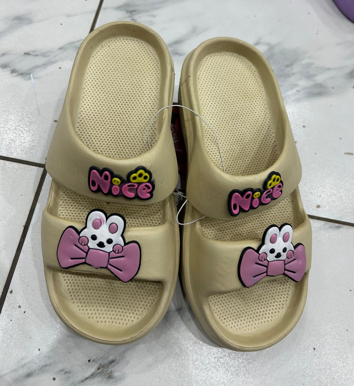 Nice Bakal Slippers